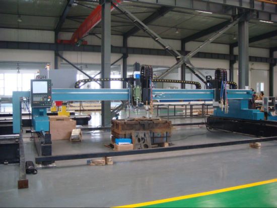 Јефтин металопрерађивач ЦНЦ плазма / пламен машина за сечење Произвођач у Кини